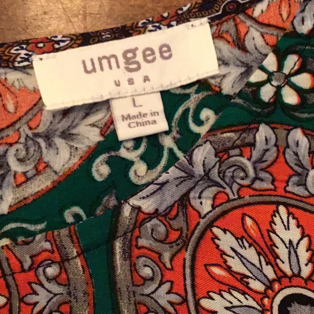 Umgee Fall Tunic - Picture 2 of 4